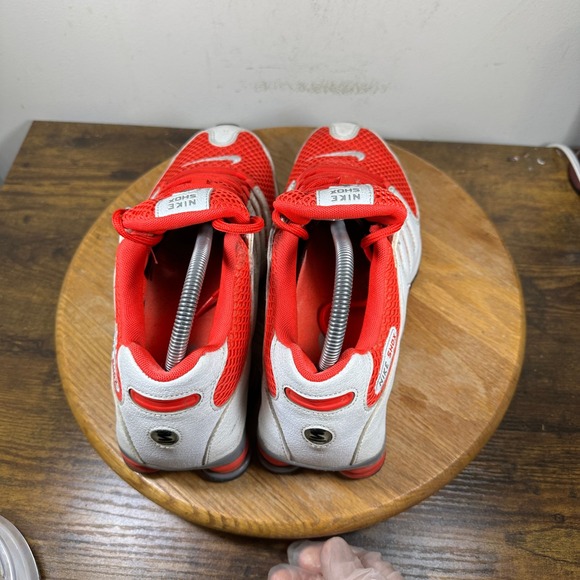 Nike Shox Deliver Running Shoes Red White Sneakers Men\'s Size 9 378341-106